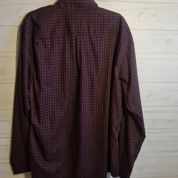 Van Heusen button down shirt - Picture 4 of 5